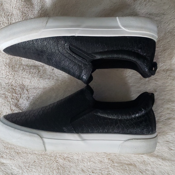 Jenn Ardor Black Snakeskin Slip Ons EUC Sz 8 - Picture 3 of 6